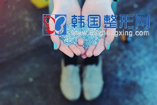 女人怎么能容忍脸蛋被“斑”所侵占呢?